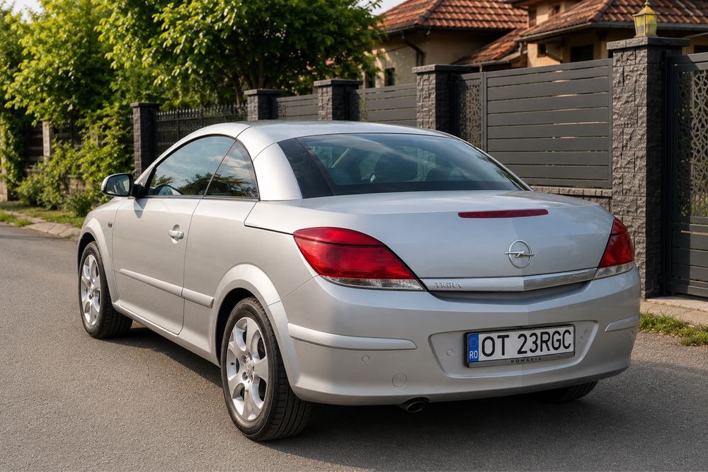 Opel Astra TwinTop Cabrio 2010 • 1.6 Benzină • Hardtop Electric • 116 CP • Decapotabilă • Climatronic