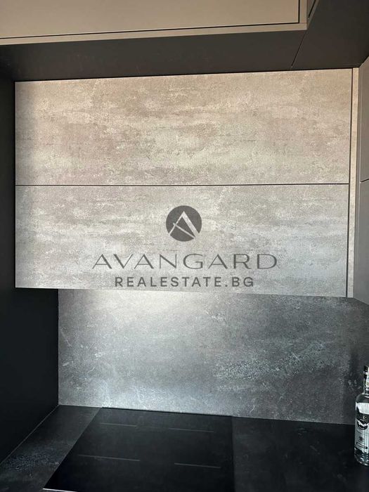 Продава се Двустаен апартамент в Пловдив, Център - 98 кв.м за 2176 €/кв.м - Снимка #3