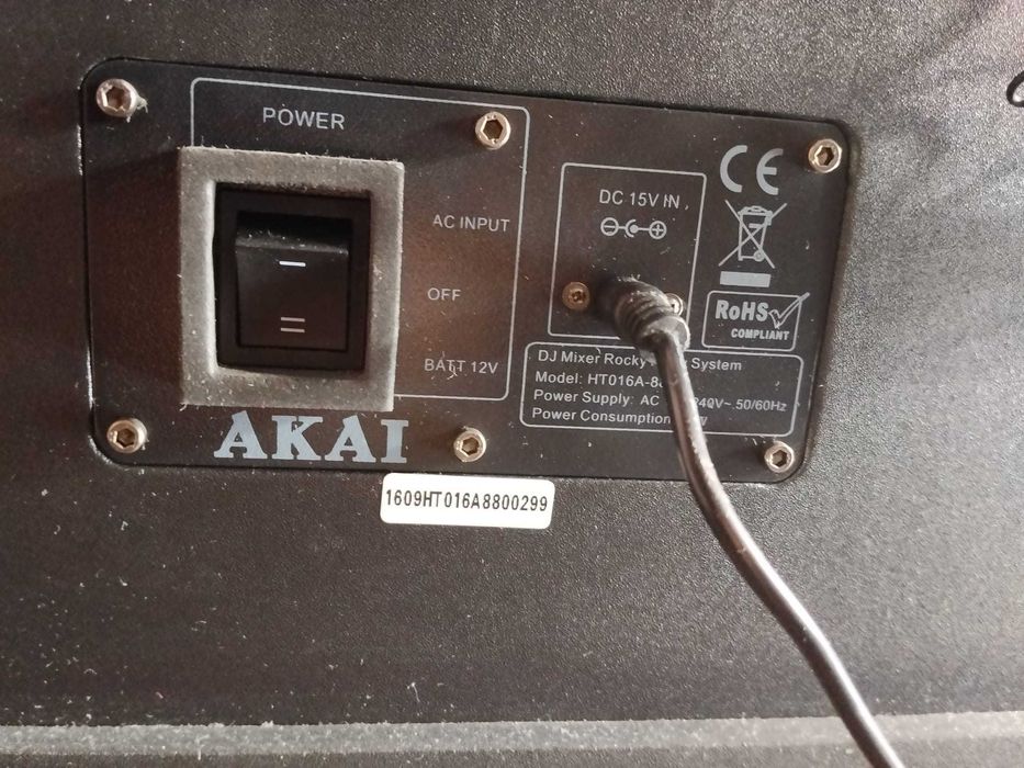 AKAI boxa cu luminite, radio, chitara, microfon, karaoke