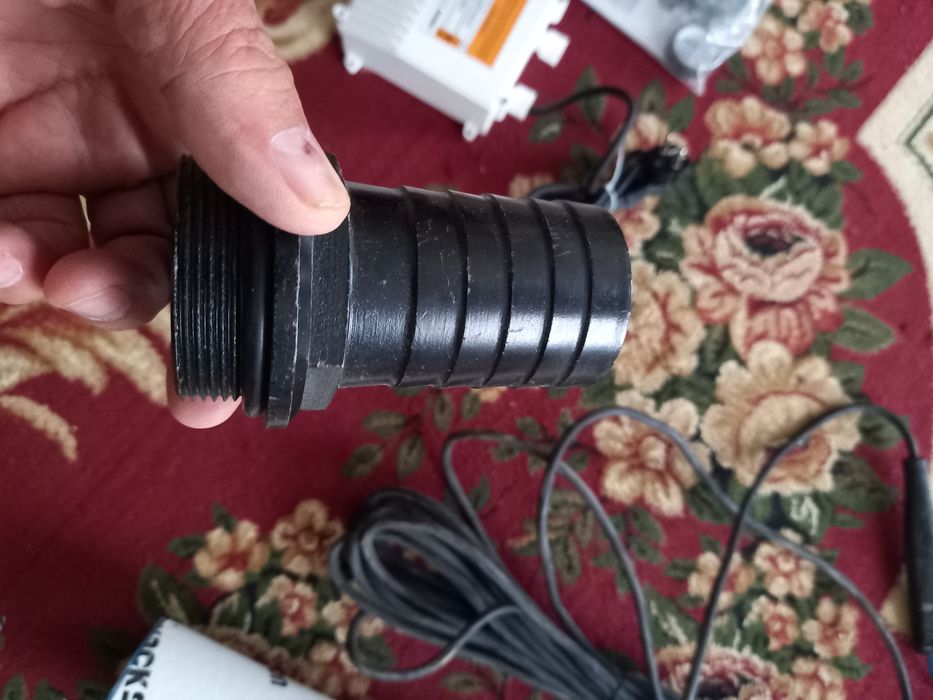 Глубиный носос . Продаётся  со  скидкой. Не  пользовались. В  упаковке