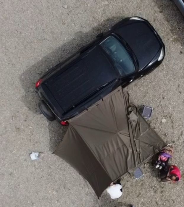 Маркиза на машину