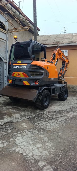 Sotiladi Develon 65