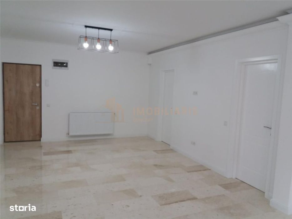 Apartament cu 3 camere ,pretabil pentru birouri — fotografia 1