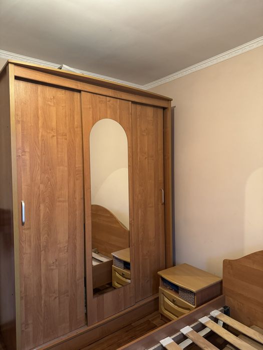 Продоется спальный гарнитур!