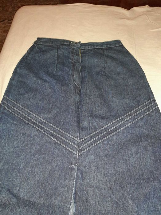 Продавам дънкова пола