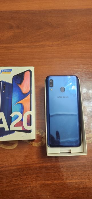 Самсунг А 20 32гб