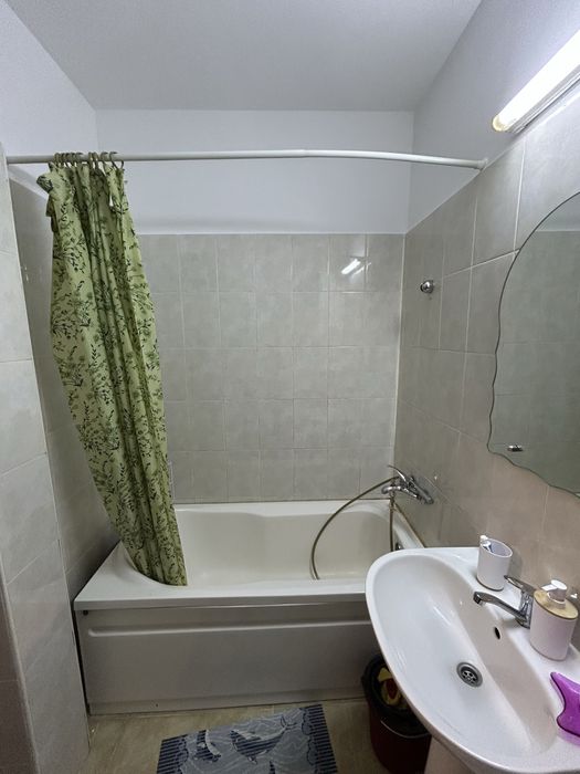 Garsonieră modernă de inchiriat
