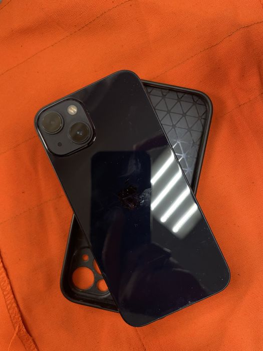 Продам Айфон 13 128г.