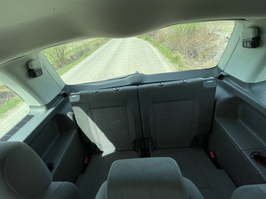VW Touran / 7 locuri /2.0 TDI