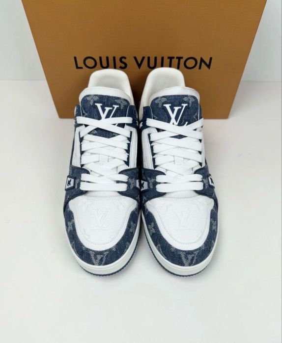 Adidasi Louis Vuitton