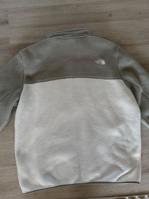 The North Face горнище