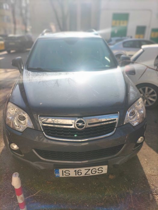 Vând auto Opel antara an 2012