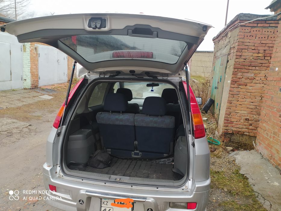 Митсубиси Рвр 1998