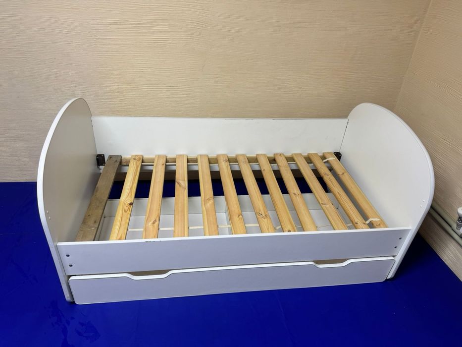 Продам детскую кровать