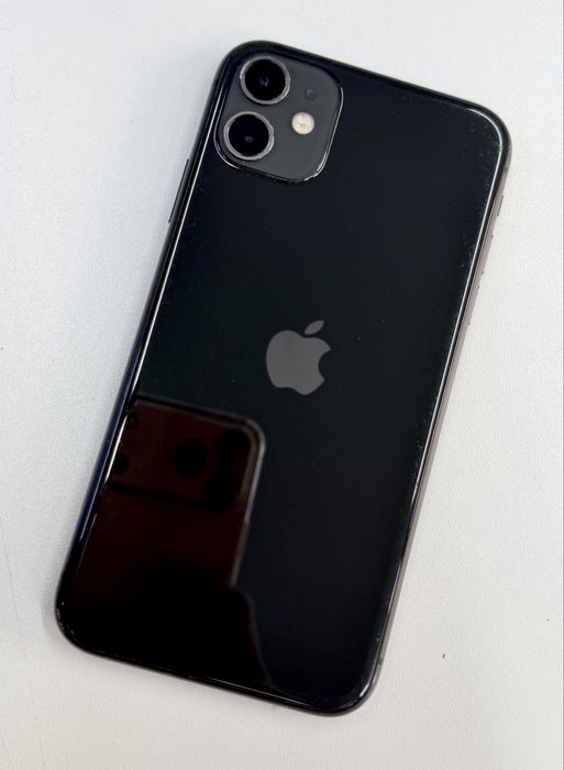 Продам Айфон 11