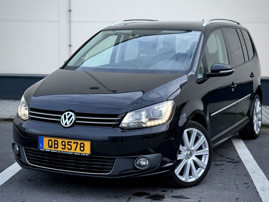 VW Touran 2.0 TDI, 7 locuri, Facelift, Piele, Panoramic, Navi!