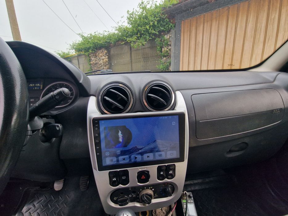 Dacia Duster. 1 6. 4×2