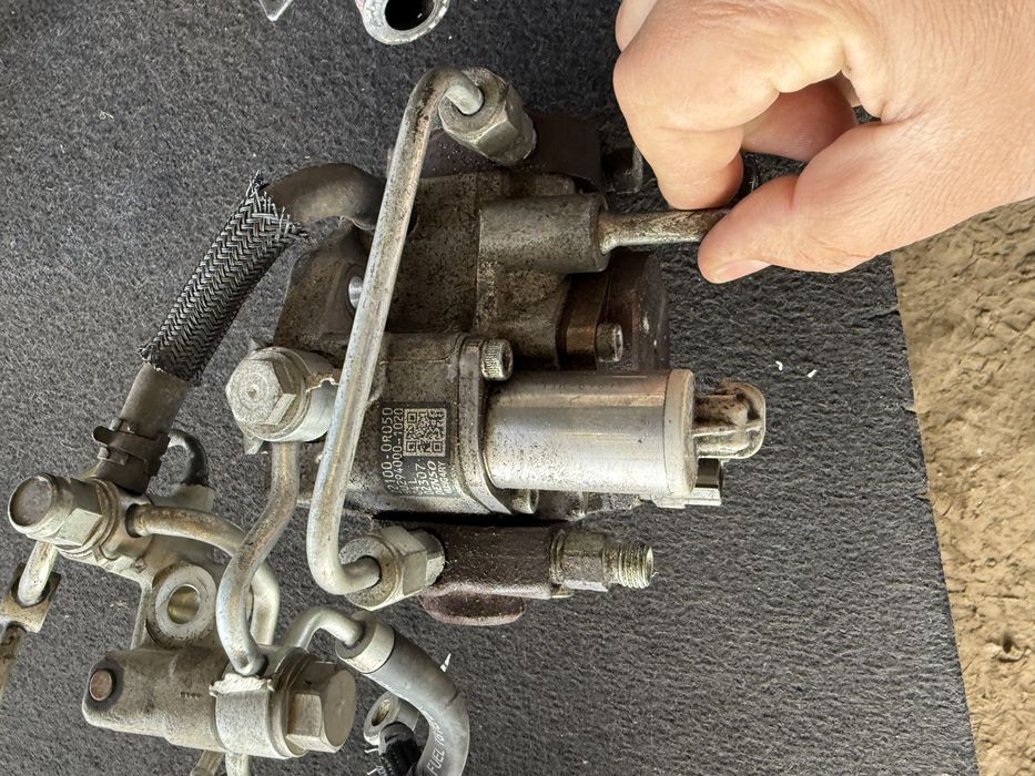 Помпа за високо налягане Toyota rav4 2.2 d4d  3918H0121R 22100-0R050