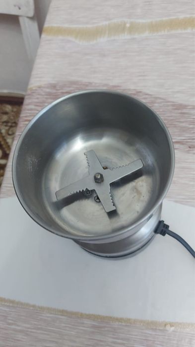 Продам Кофемолку