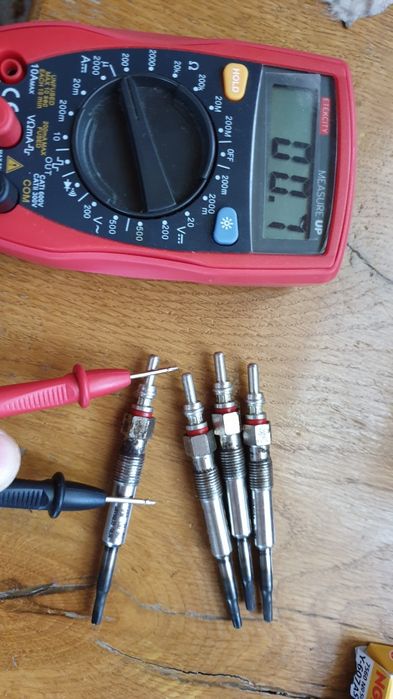 Bujii incandescente de pe Golf 5 1,9 TDI tip motor BLS