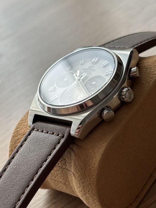 Casio Edifice  chronograph  EFB 730L