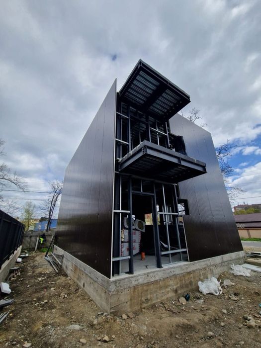 Hale metalice din profile