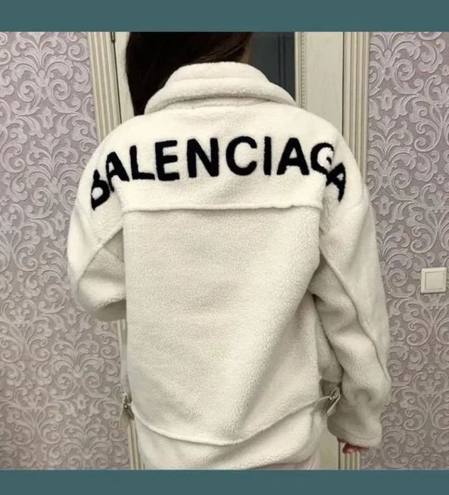 Куртка короткая модная