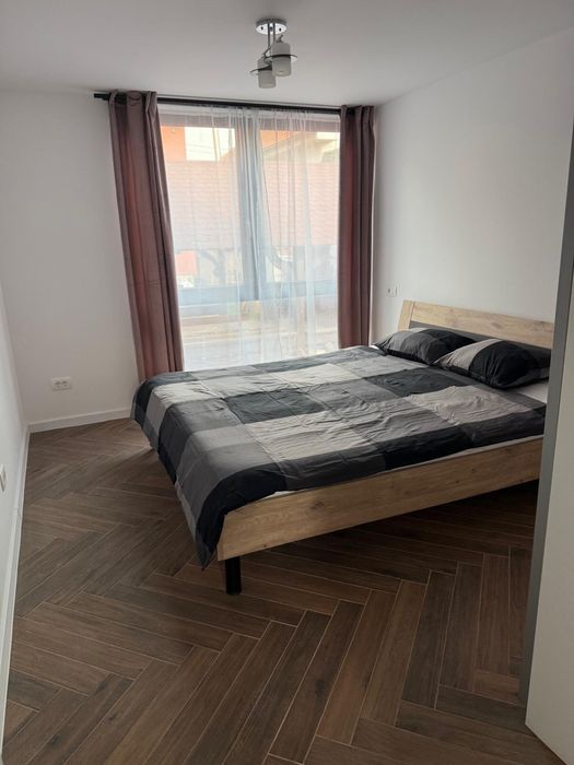 Inchiriez casa in Cartierul Tineretului