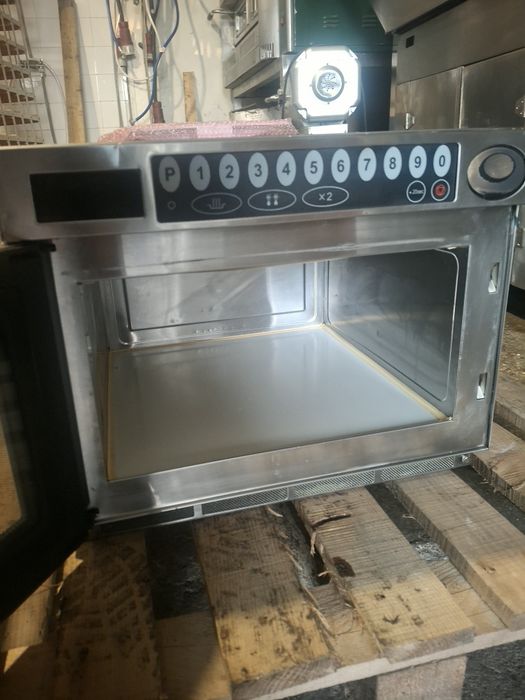 Микровълнова фурна професионална SAMSUNG