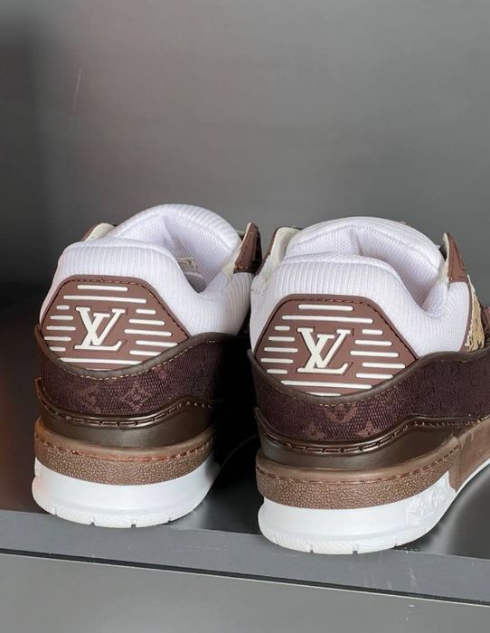 Adidasi Louis Vuitton noi !!! Marimi 36/40 !!! Livrare prin curier cu