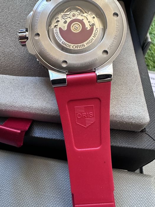 Мъжки часовник Oris Aquis date relief