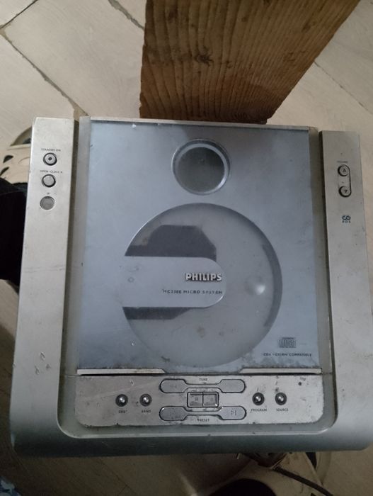 Vând sistem  audio Philips