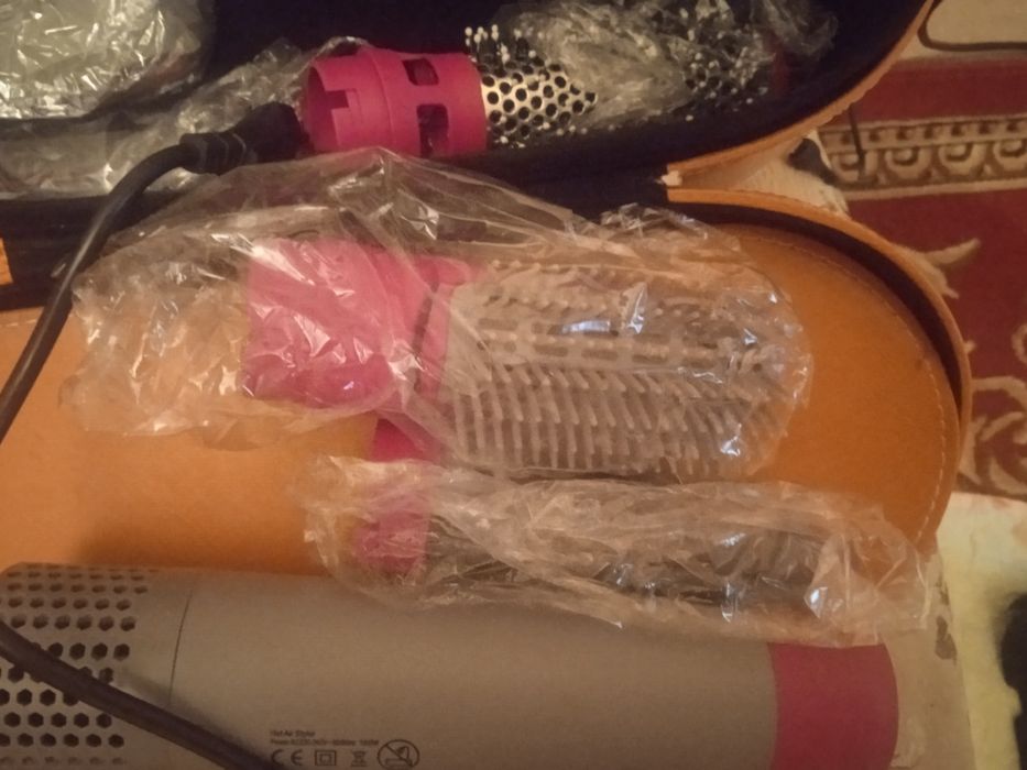 Продаю новый дайсон