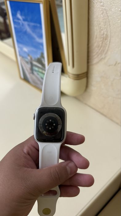 Продаю: Смарт-часы Apple Watch Series 8 , 45 мм