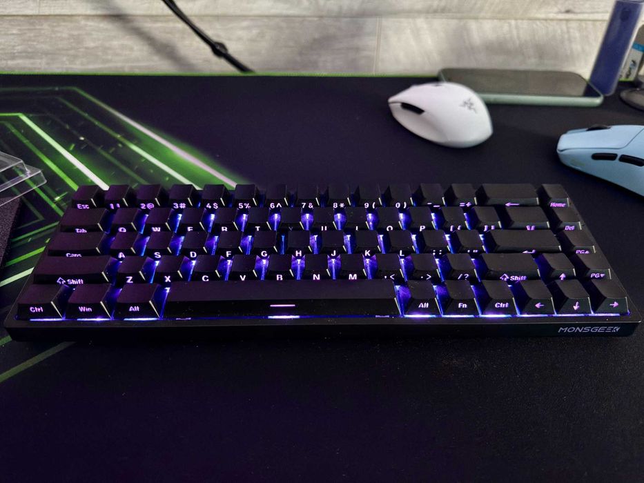 MONSGEEK Akko FUN68 безжична клавиатура с магнитни суичове