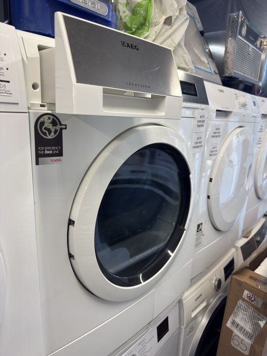 Uscător de rufe  cu pompă de căldură AEG T86590IH