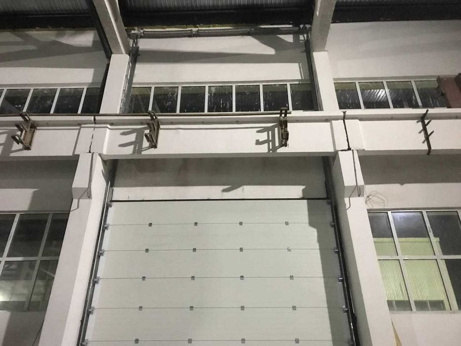 Промышленные ворота перечислением. Автоворота.