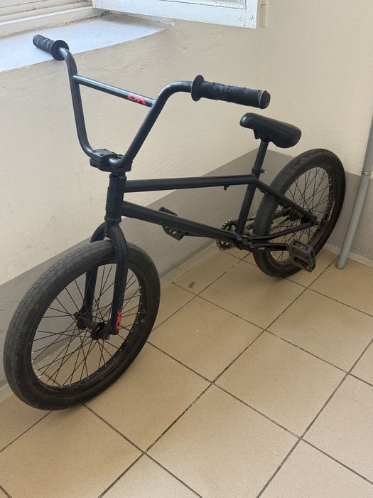 велосипед bmx.