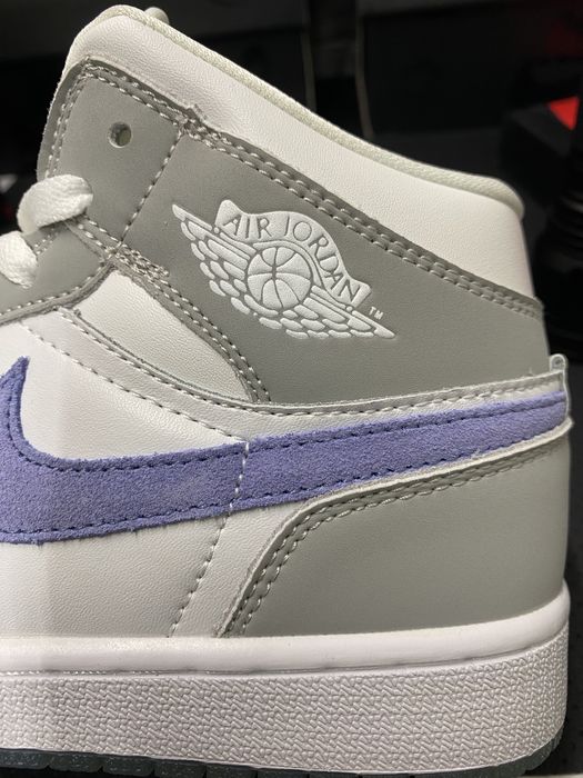 Jordan 1 Retro Mid Wolf Grey Aluminum BQ6472-105