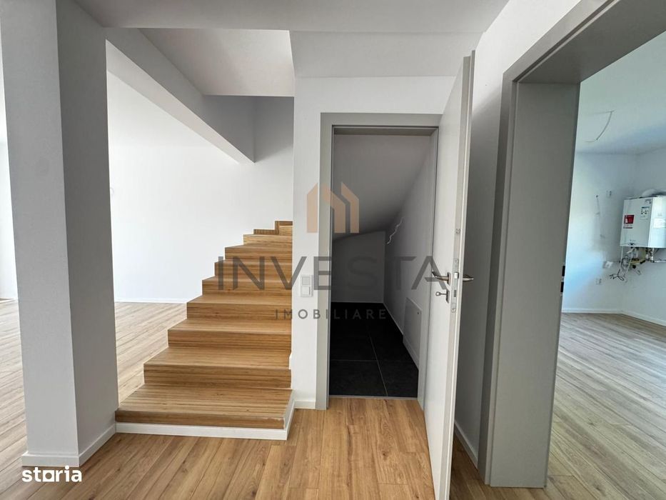 Casa tip duplex de vanzare, constructie noua, strada privata, Floresti