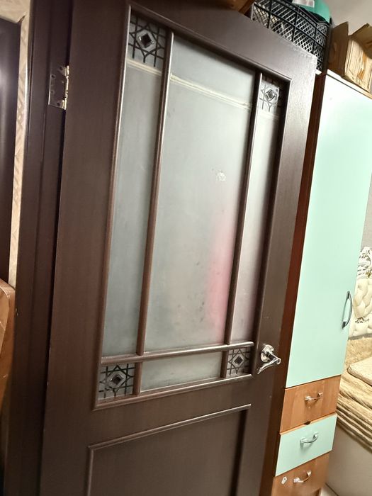 Продается межкомнатные двери