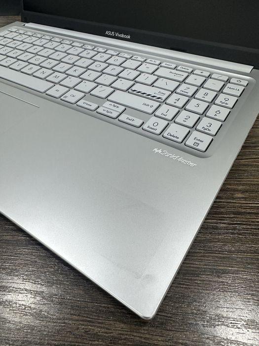 мощный 12-ядерный core 5 Asus Vivobook F150, для графики и iT