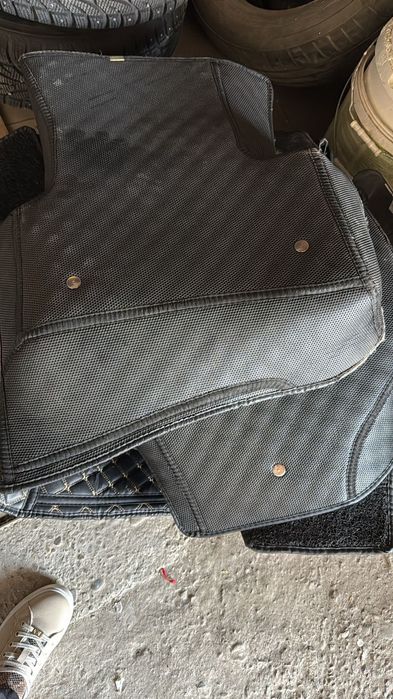 Полики в машину тойота