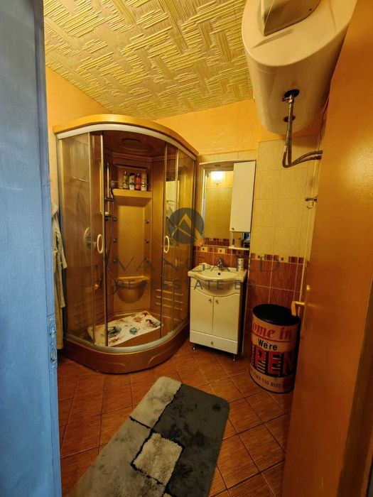 Продава се Тристаен апартамент в Пловдив, Център - 103 кв.м за 2000 €/кв.м - Снимка #9