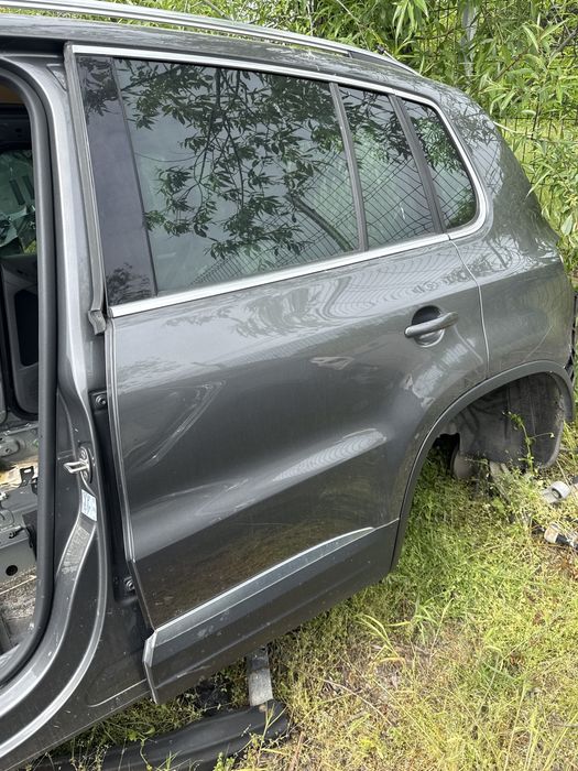 Usa Stanga , Dreapta spate  Tiguan 2015