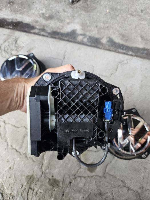 Задна камера пасат B8 t-rok golf 7