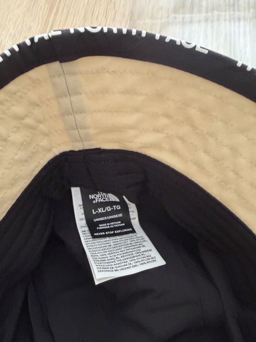 Шапки the north face, jack wolfskin