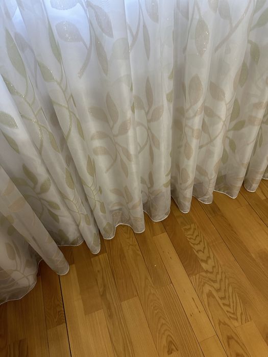 Продаю готовые шторы тюль .3,5 4 метра ширина