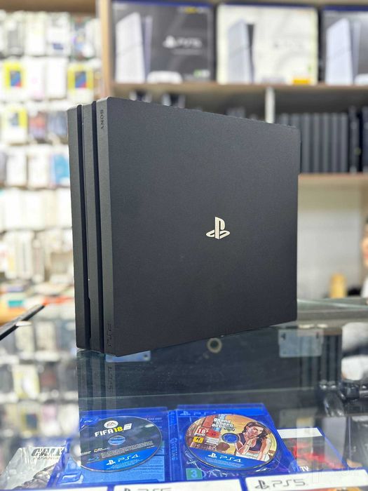 PlayStation 4 Slim/Fat/Pro