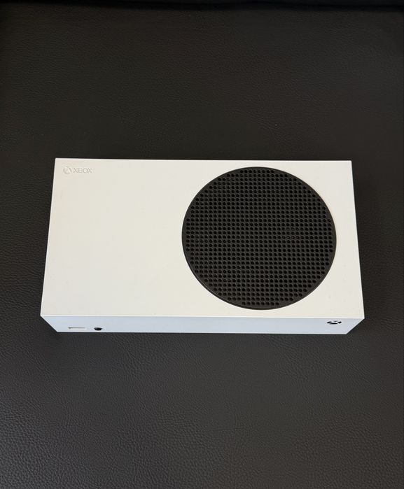 Перфектен Xbox series S /512GB/